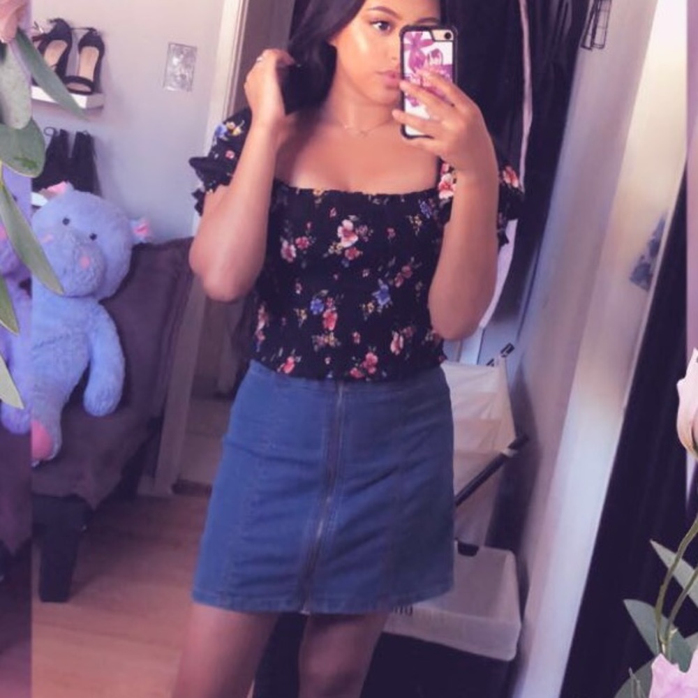 Cropped top